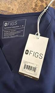 FIGS Casma Women's V-Neck Navy Blue Short Sleeve Scrub Top